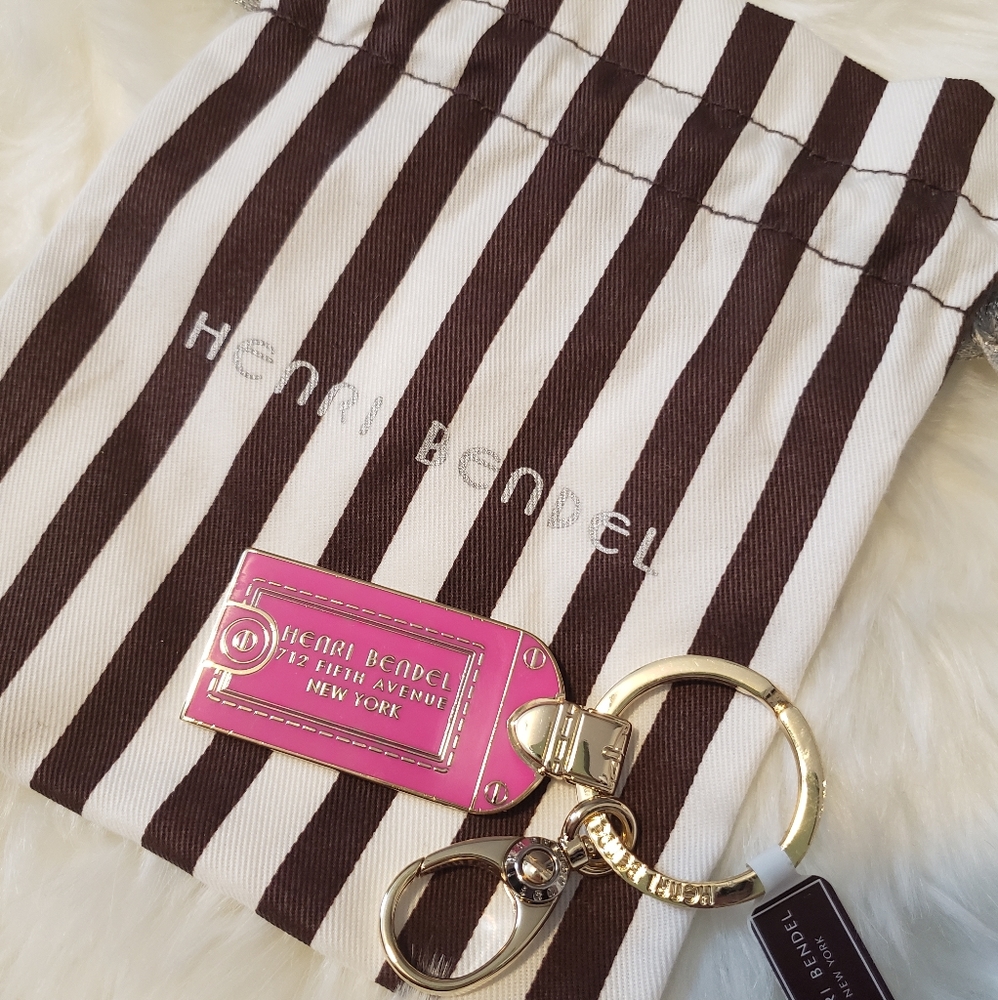 Henri Bendel key chain